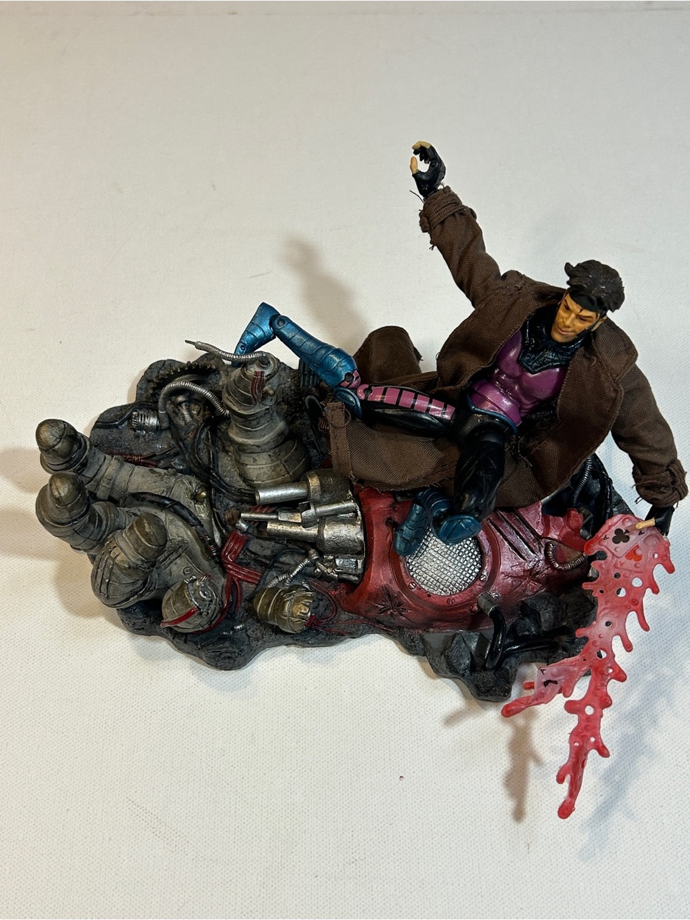 Marvel Legends Gambit Action Figure Diorama Display 2001 X-Men ToyBiz Vintage

D